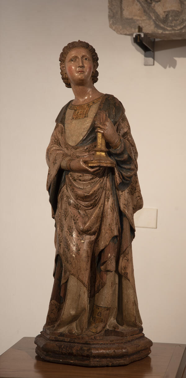 Angelo reggicandelabro